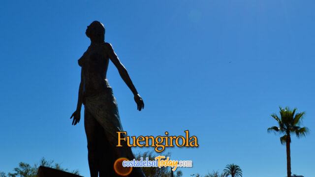 Fuengirolos promenada (El Paseo) Gražus mėlynas dangus