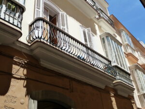Incredible architecture in Cádiz.